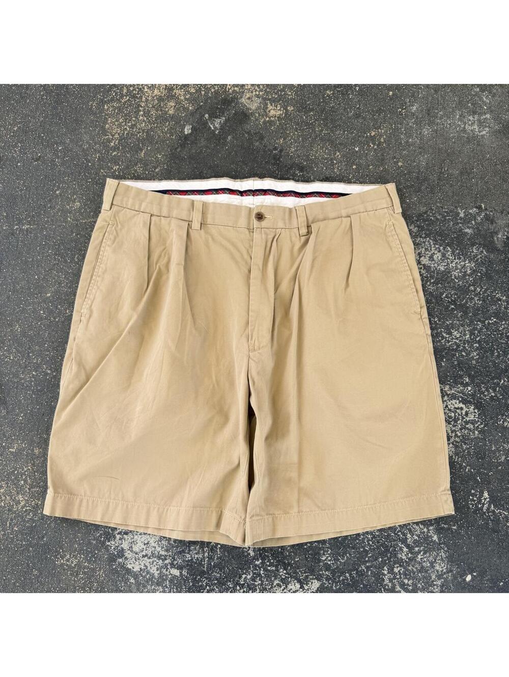 Vintage 90’s Polo Golf Crest Pleated Tan Shorts